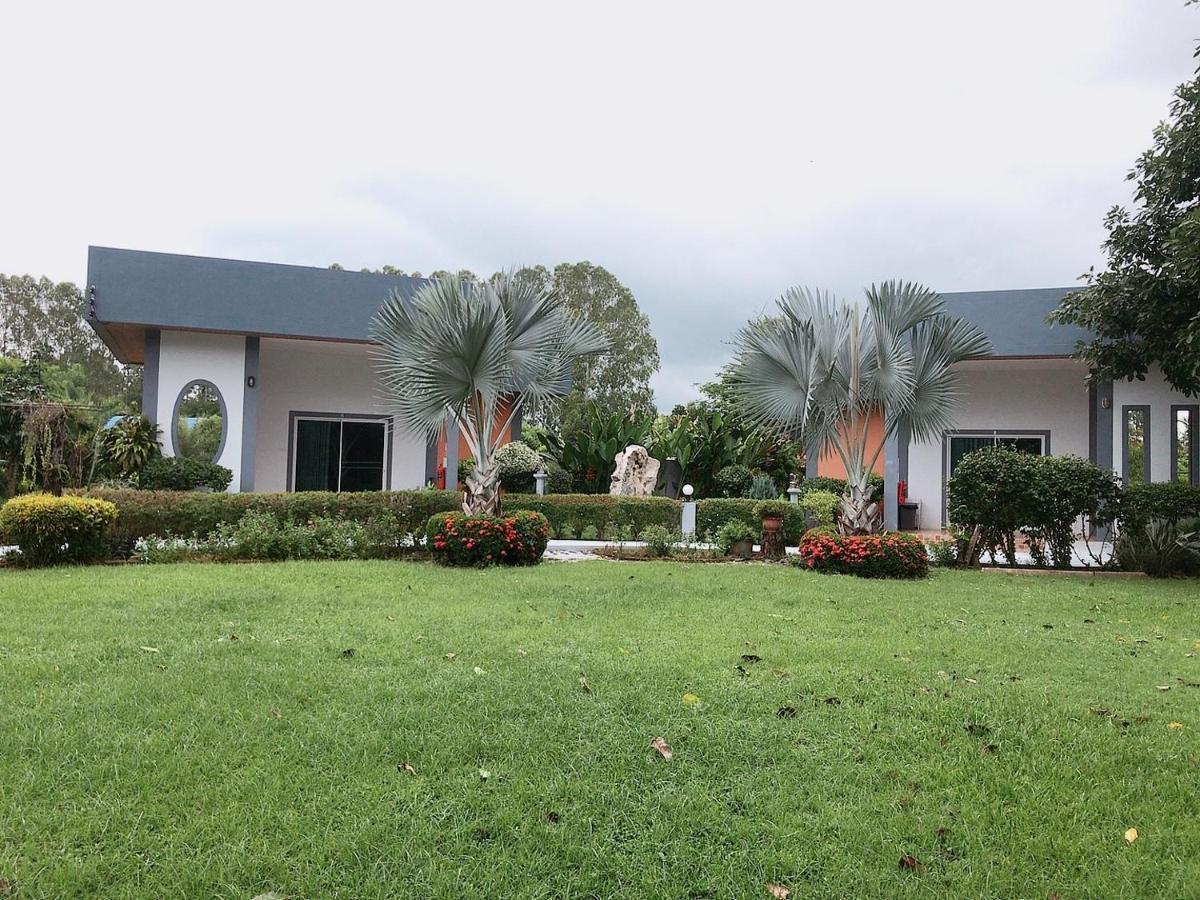 Ok Farm Resort Det Udom Exterior foto